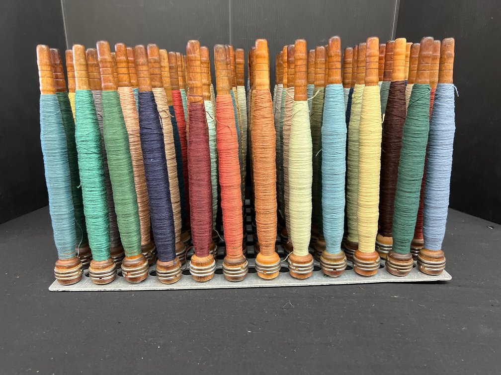 Wooden Textile Bobbins with Thread and Perforated Tray