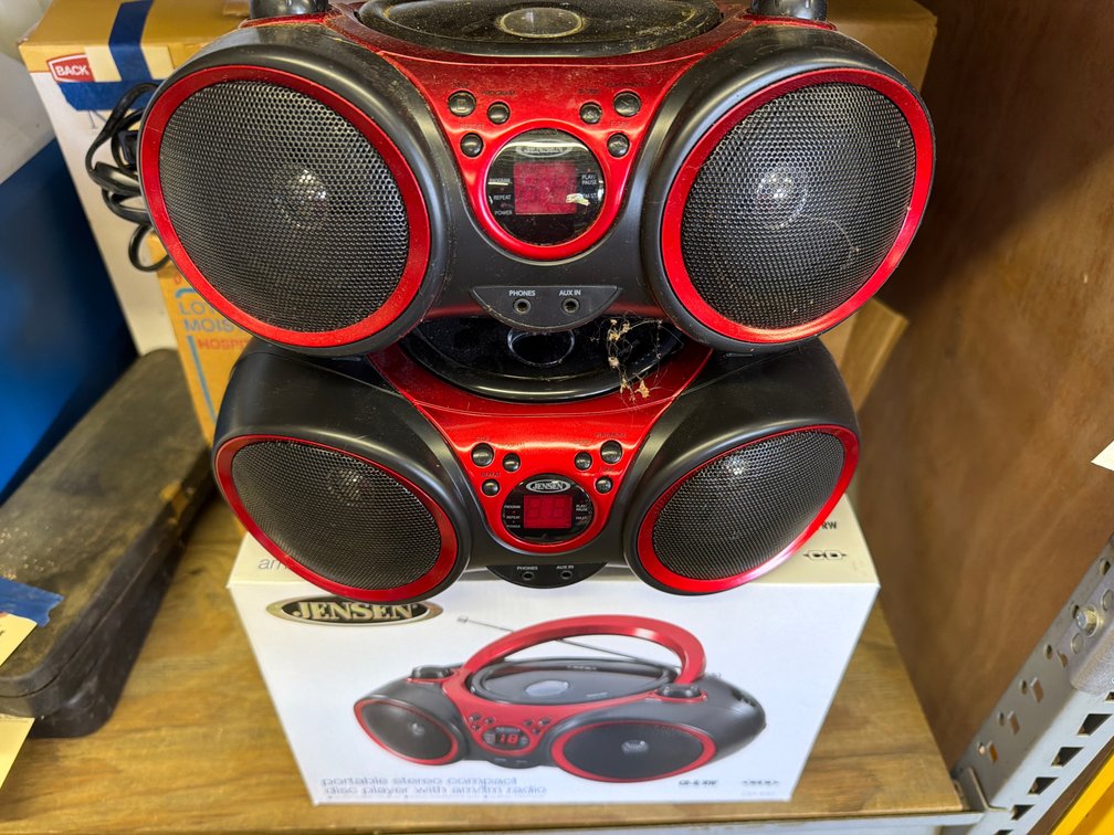 Jensen CD-490 Portable Stereo CD Players with AM/FM Radio