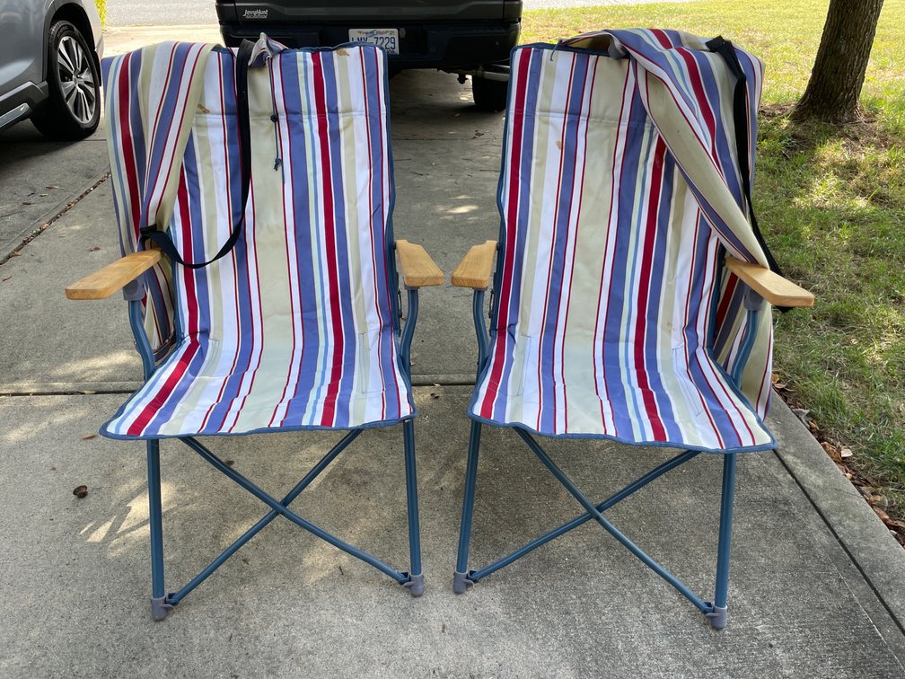 WM802 Striped Folding Camp Chairs with Carry Bags