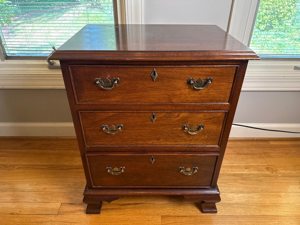 Craftique Wood Three-Drawer Bachelor's Chest