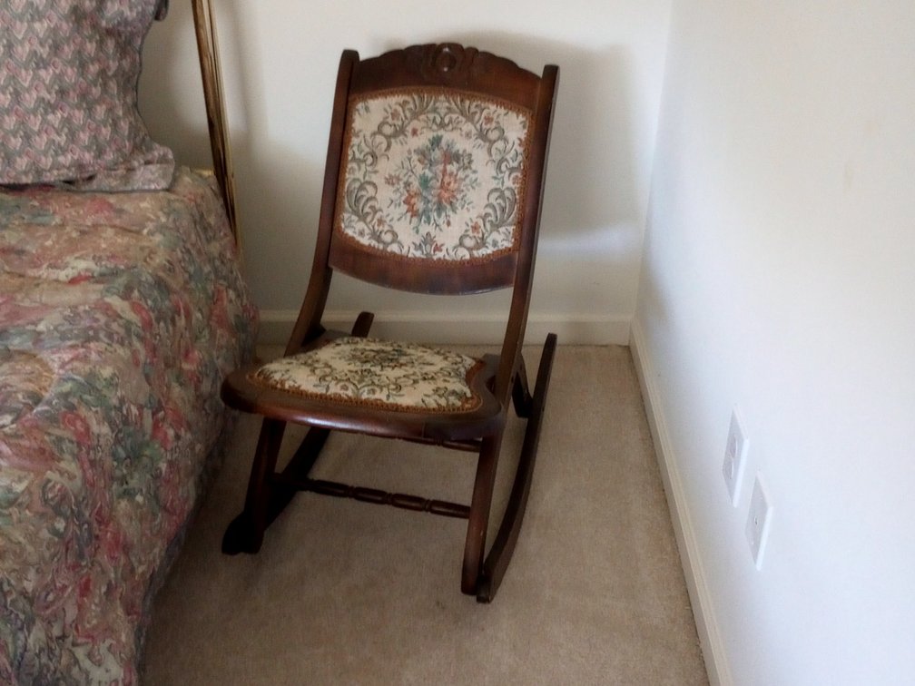 Folding Rocker