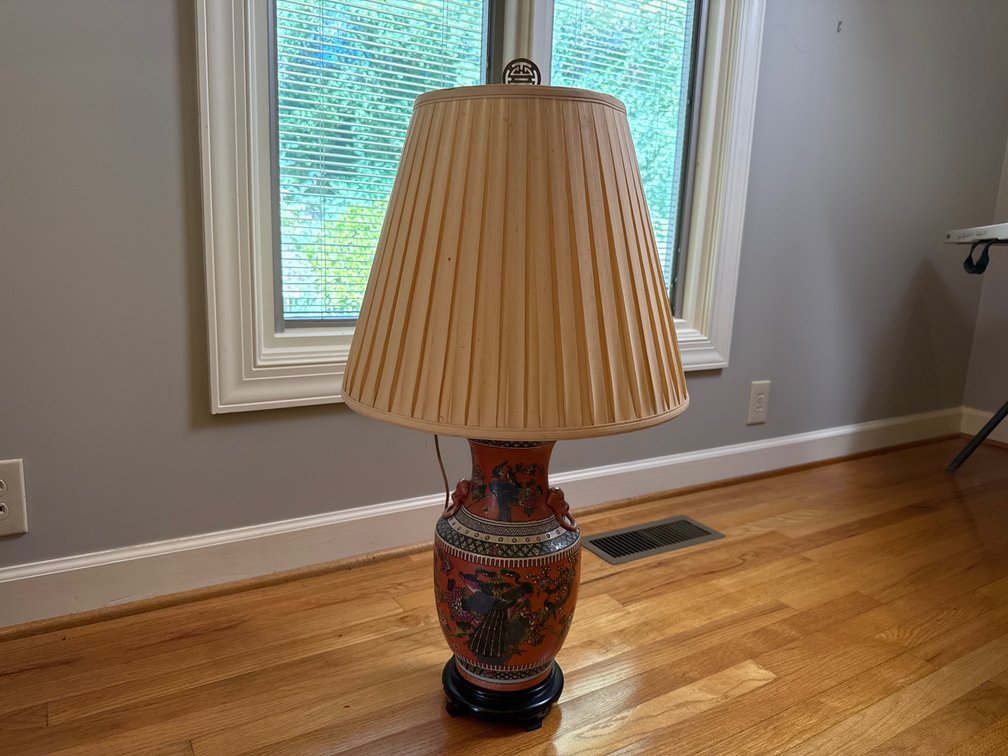 Chinese-Style Ceramic Vase Table Lamp