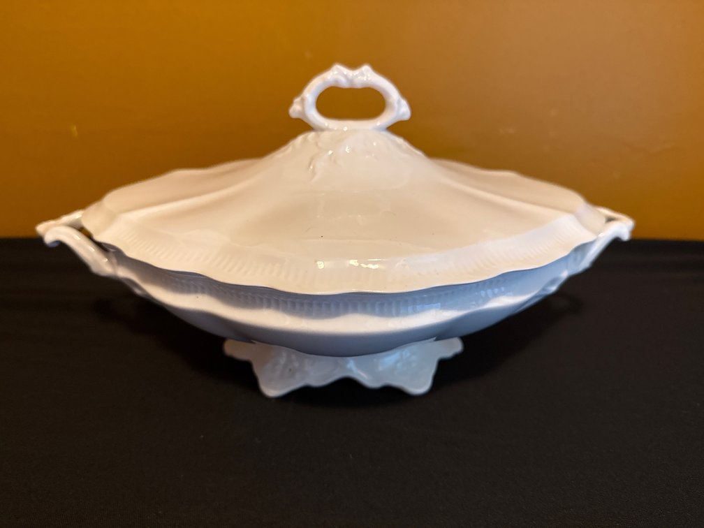 Johnson Bros Oval Covered Ceramic Tureen