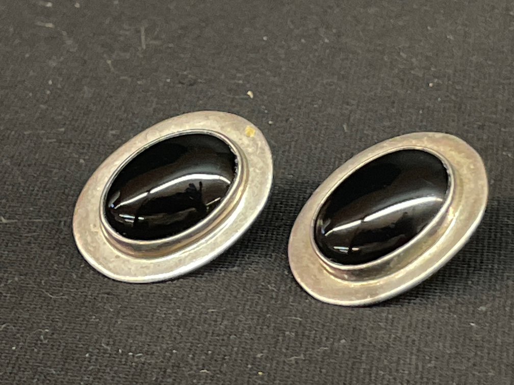 Mexican 925 Silver Black Cabochon Post Earrings