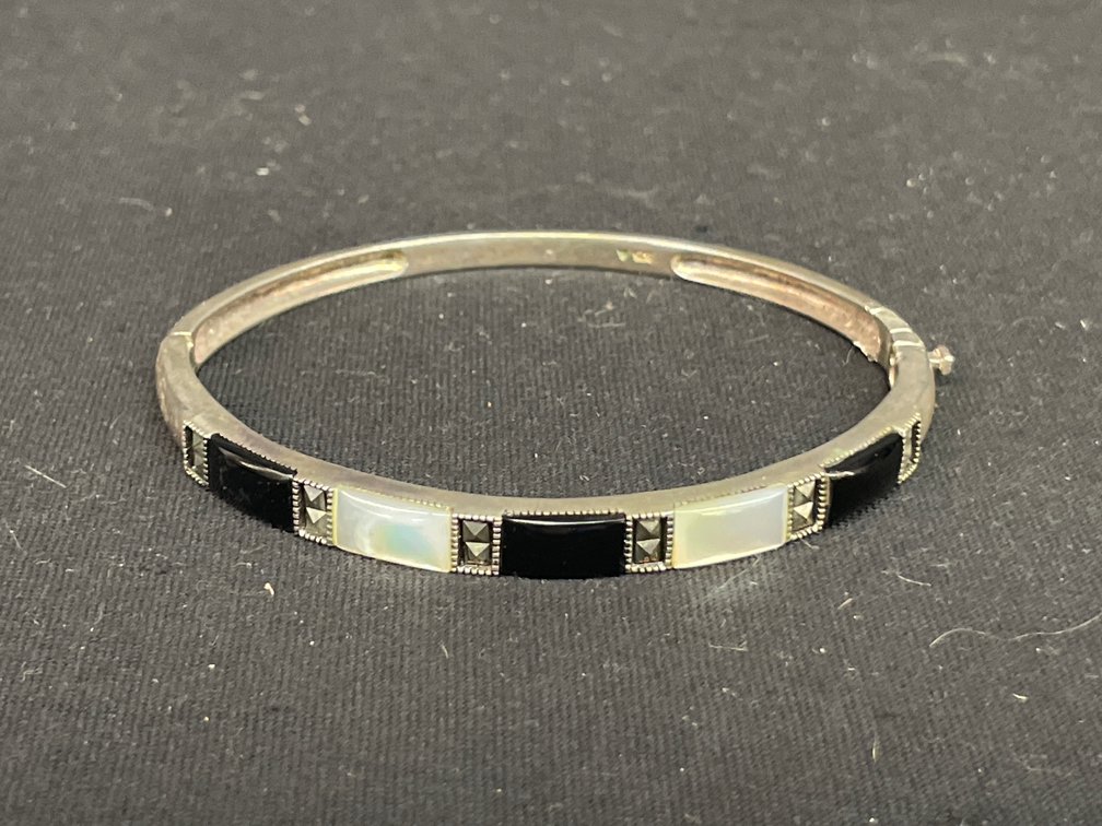 Sterling Silver Hinged Bangle Bracelet with Mother-of-Pearl