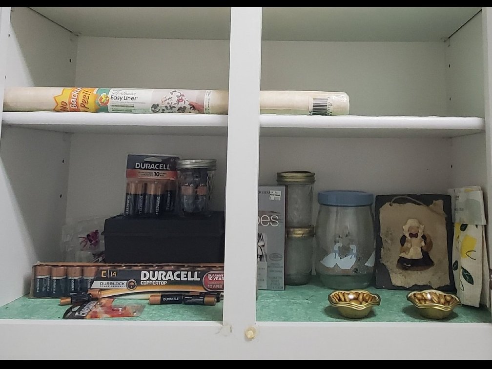 Cabinet Contents/Batteries/Shelf Liner,