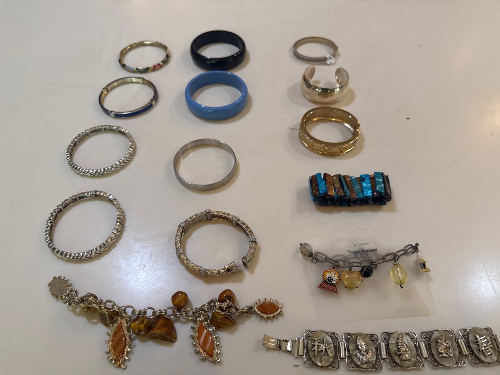 Costume Jewelry Bangles, Cuffs, and Link Bracelets