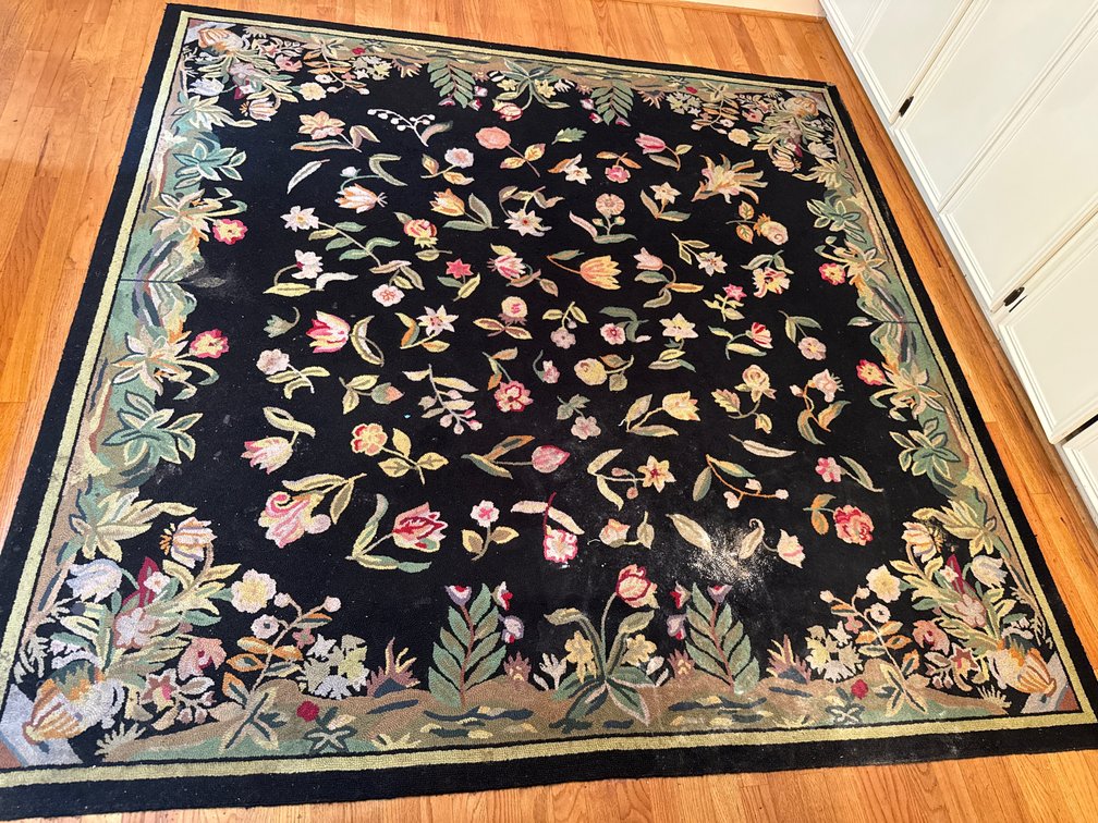 Floral Hooked Area Rug