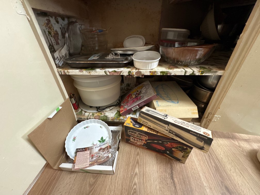 Small Kitchen Appliances, Cookware