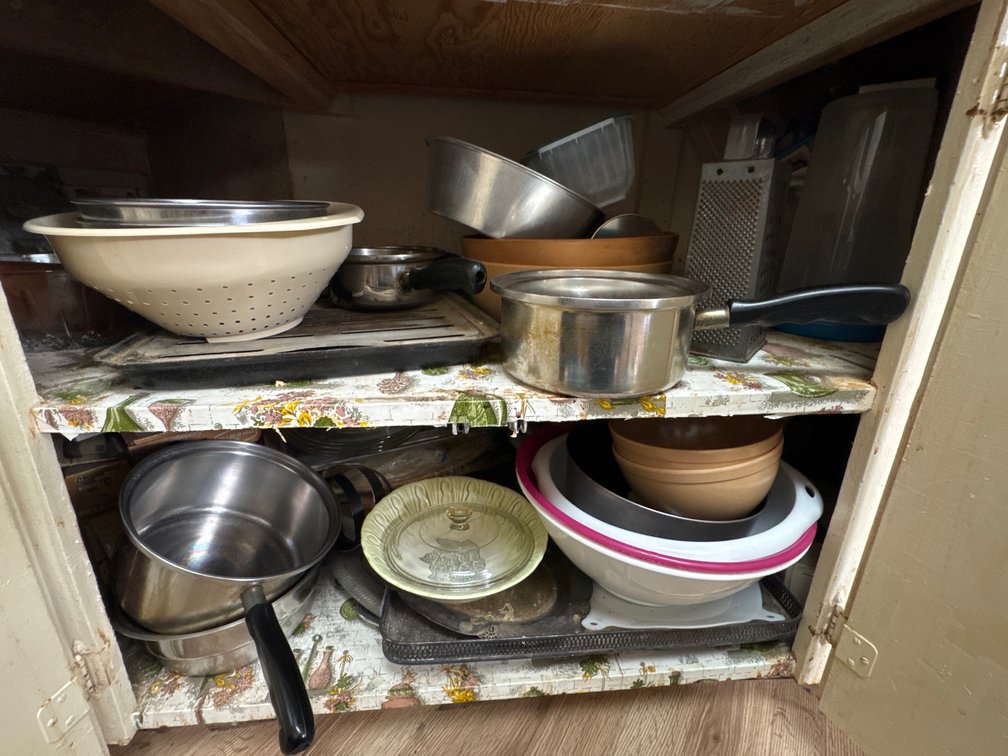 Stainless Steel Cookware, Mixing Bowls, and Kitchenware