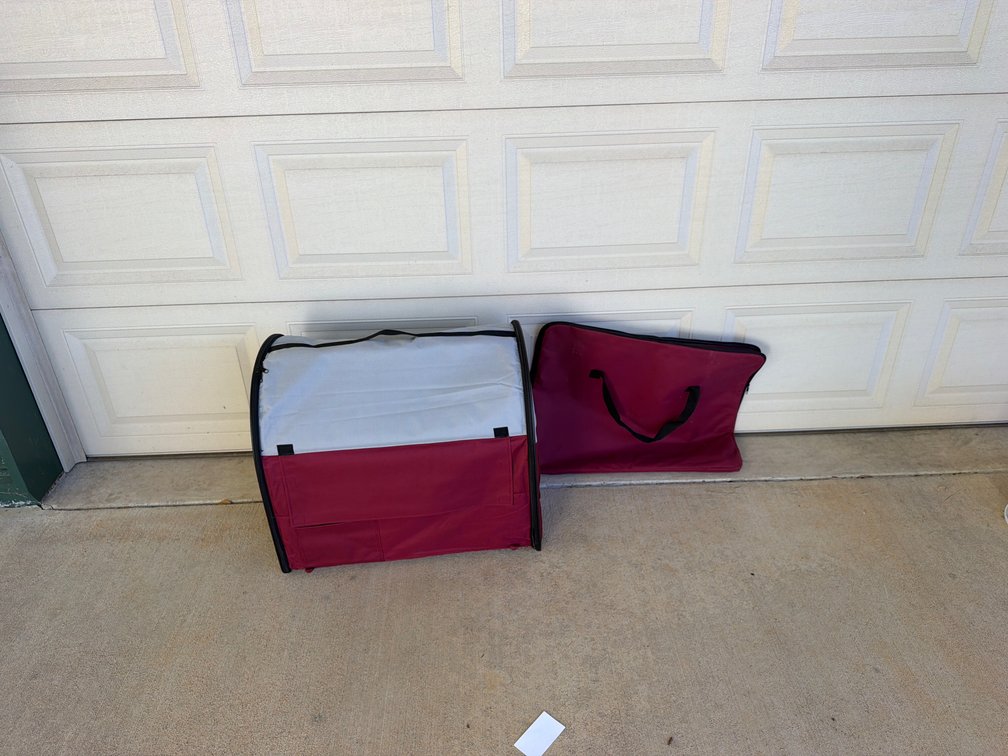 Collapsible Soft-Sided Pet Crate with Carry Bag