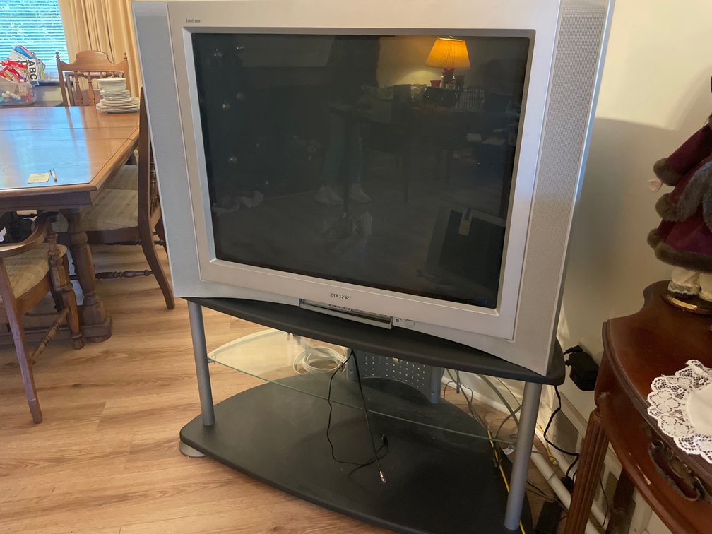 Sony Trinitron CRT Television with Stand and Remote