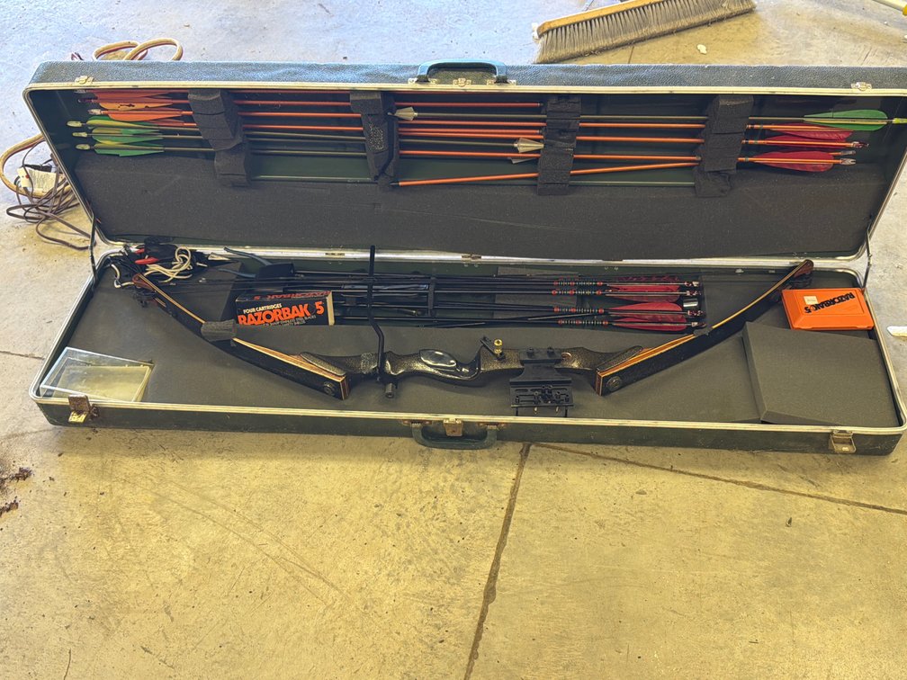 Archery Bow, Arrows, and Accessories with Hard Case