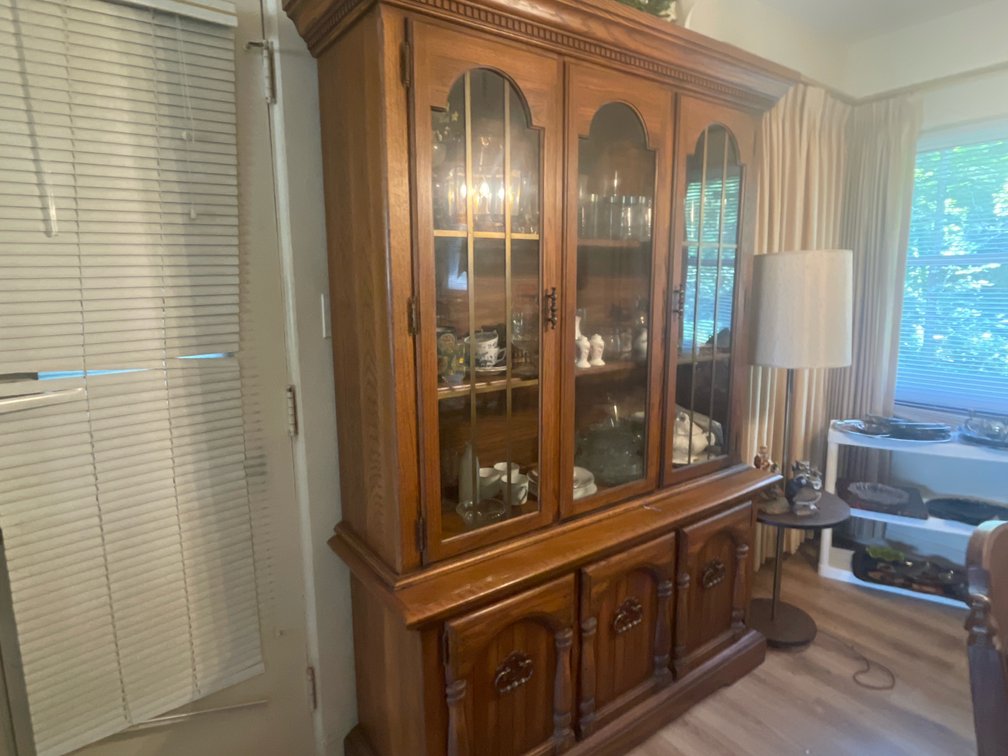 Wood China Cabinet Hutch