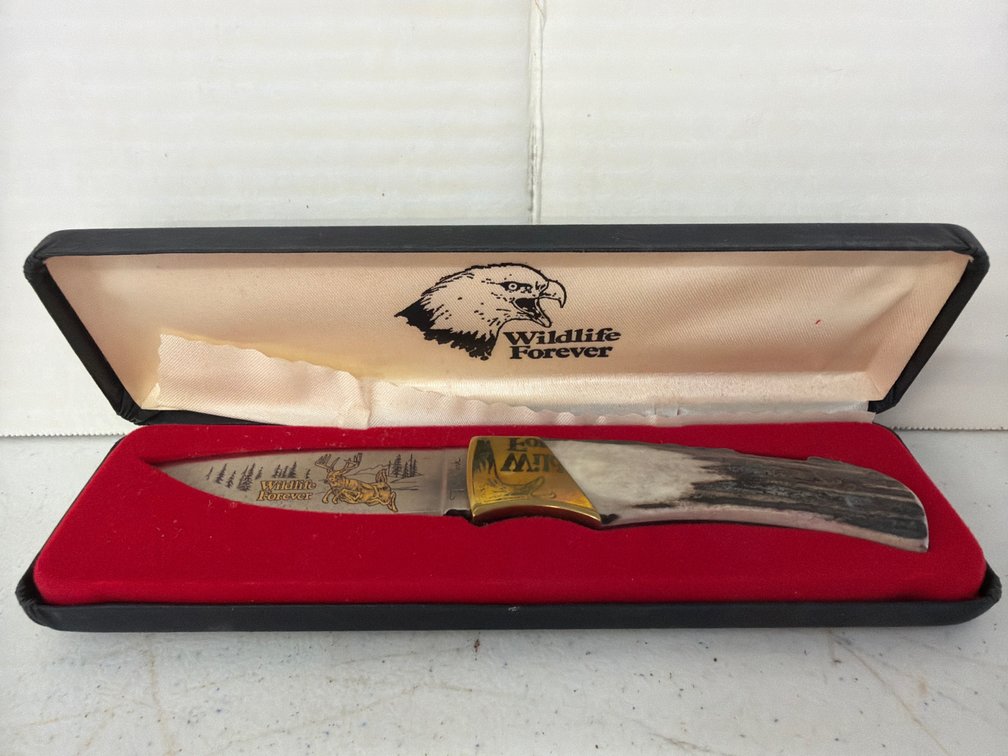 BenchMark Wildlife Forever Limited Edition Folding Knife