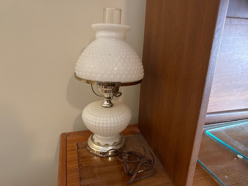 White Hobnail Milk Glass Parlor Table Lamp