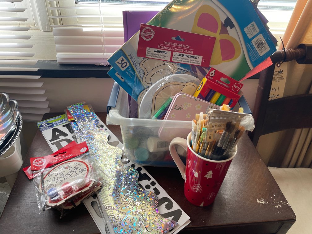 Art and Craft Supplies, Acrylic Paints & Brushes