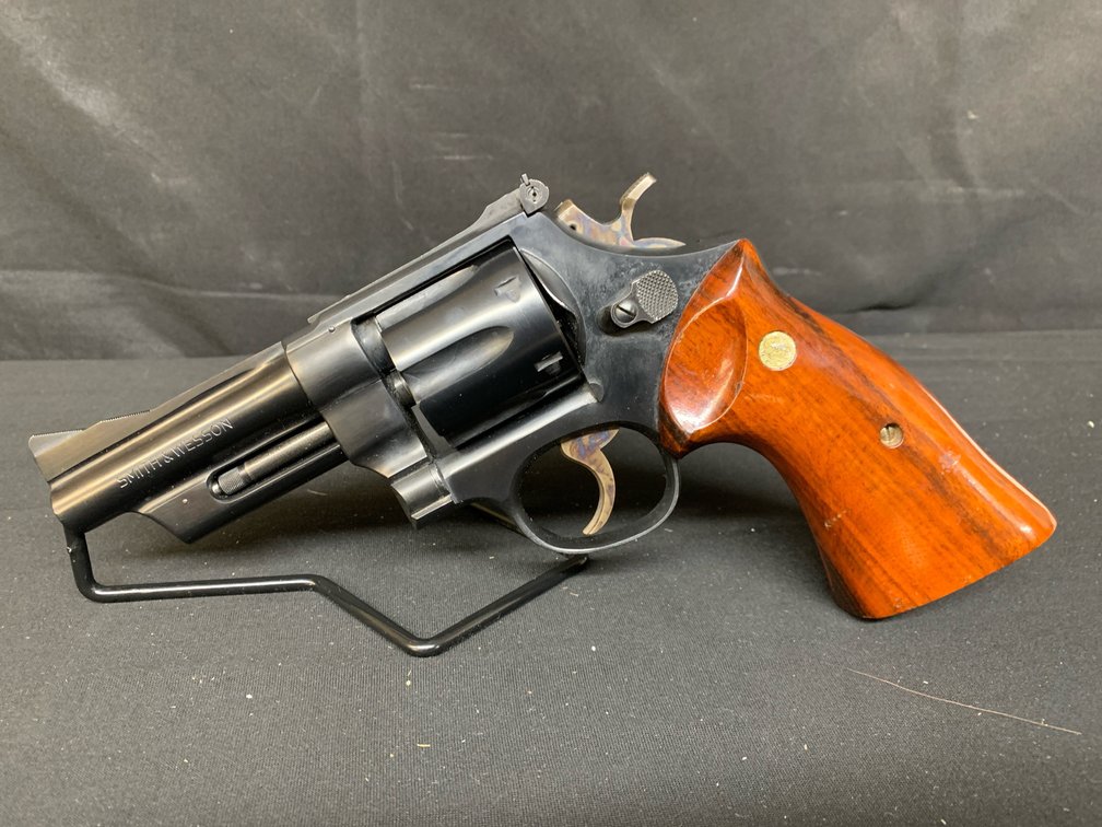 Smith & Wesson