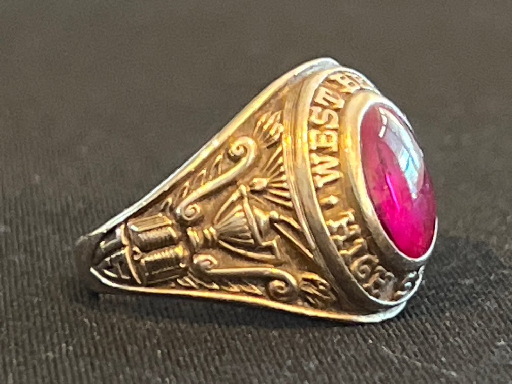 HJ 10K Yellow Gold High School Class Ring with Red Stone