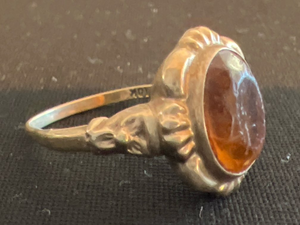 10K Yellow Gold Ring with Oval Amber-Orange Stone