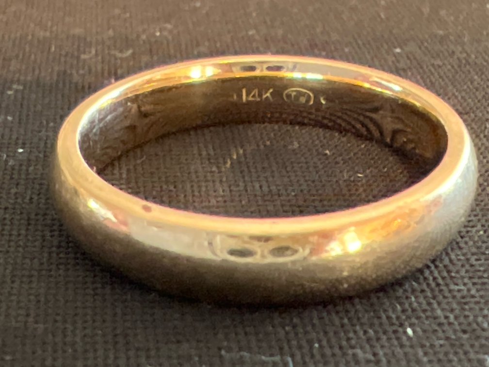 14K Yellow Gold Rounded Band Ring