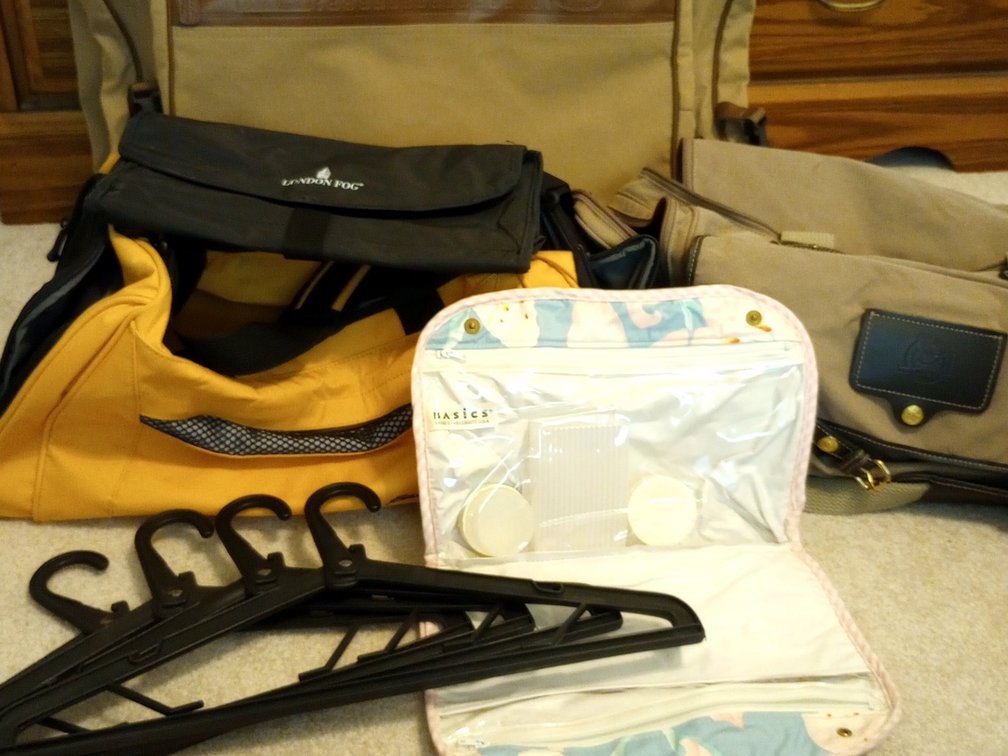 Eddie Bauer/Ford Bags