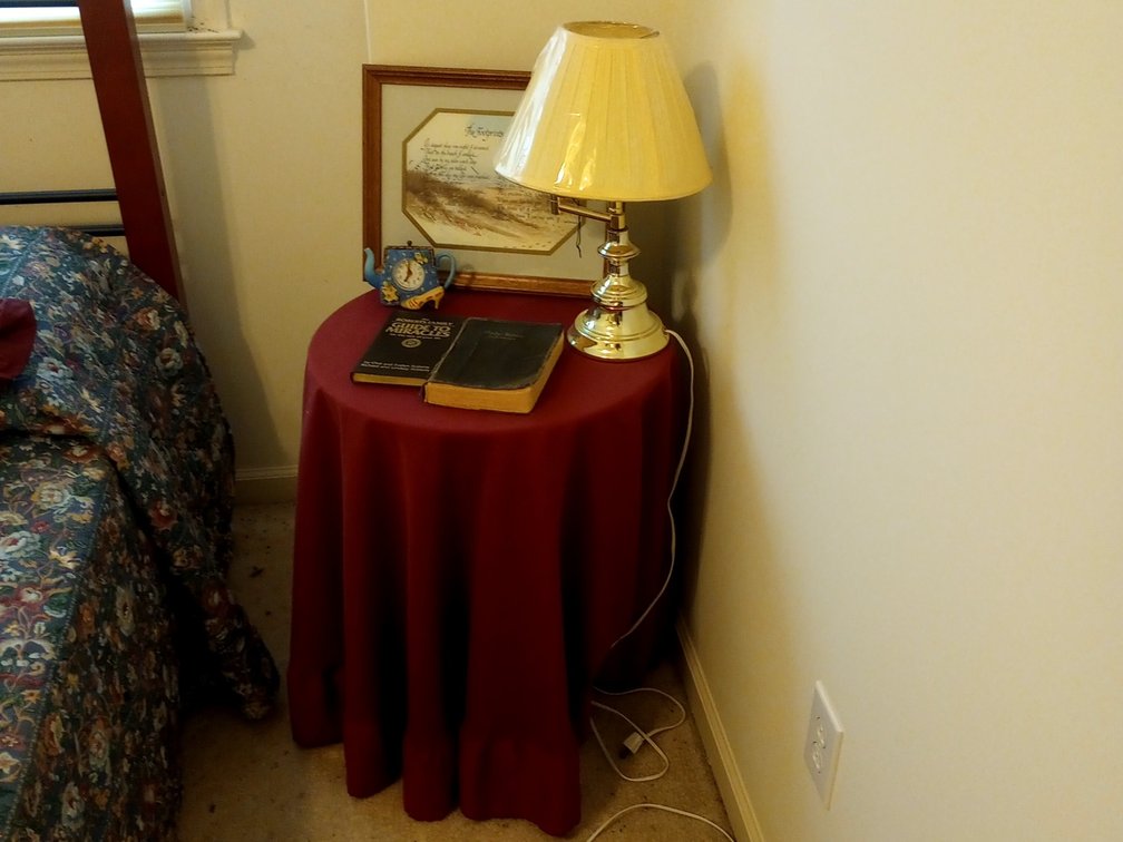 Decorator Table