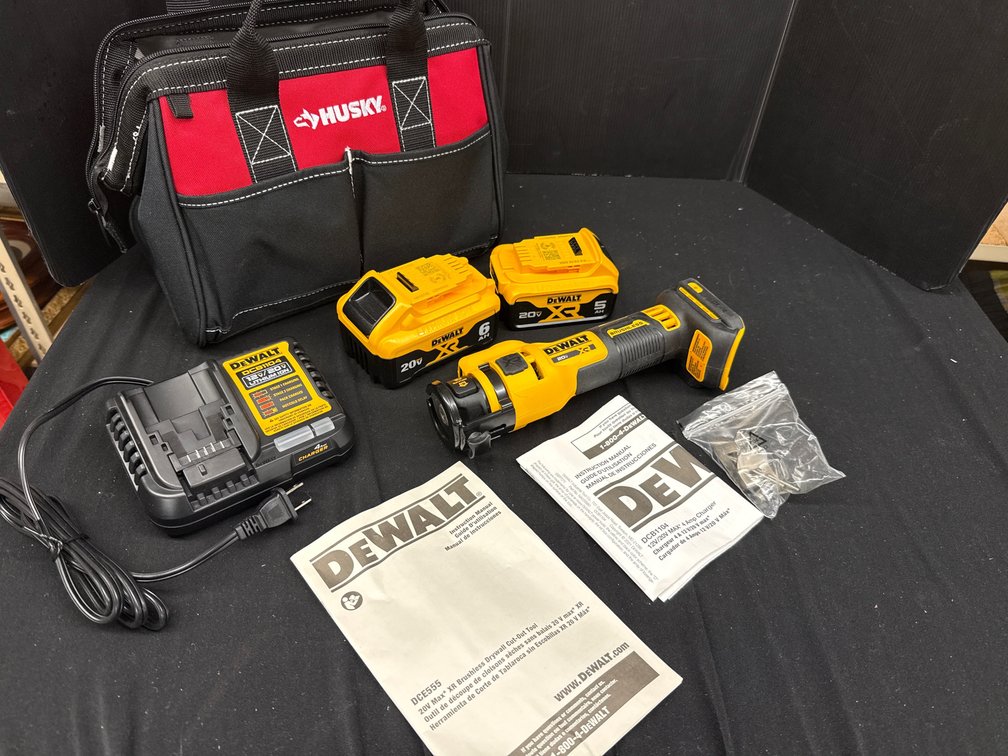 DeWalt 20V Max XR Drywall Cut Tool