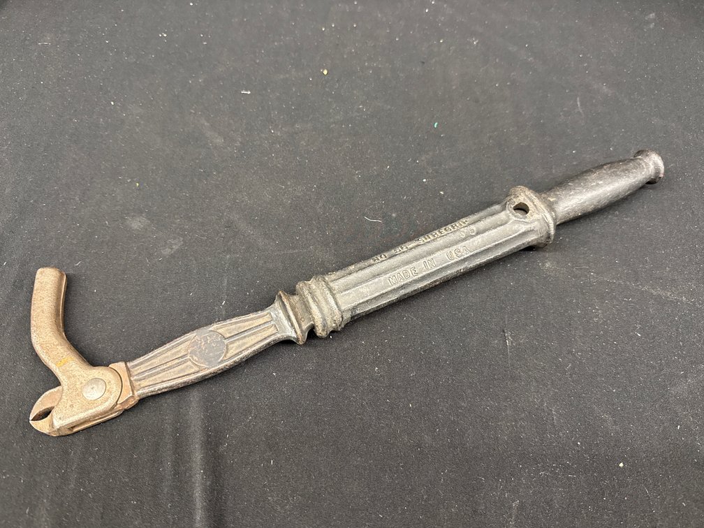 Lot 1221