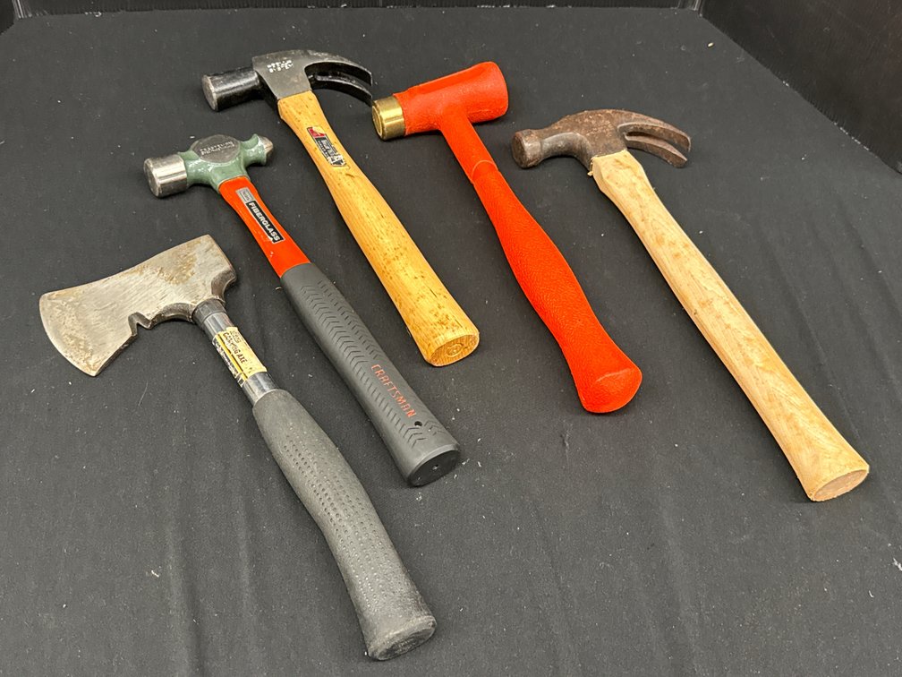 Hammers/ Axe