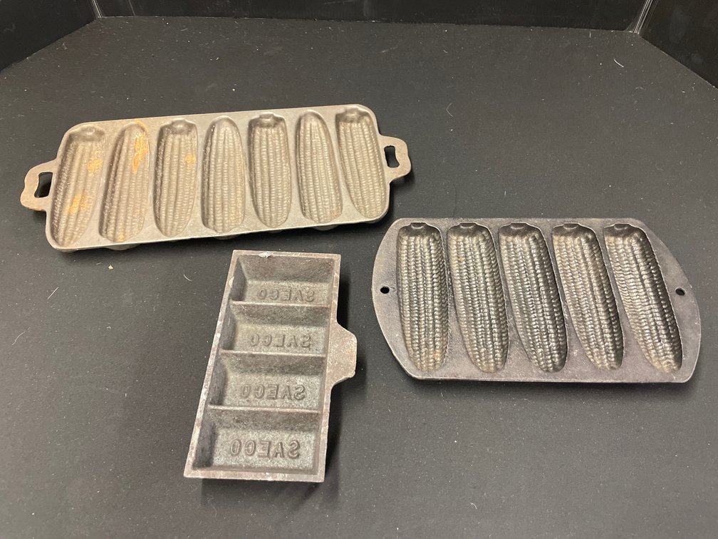Cast Iron Corn Stick Baking Pans and Ingot Mold