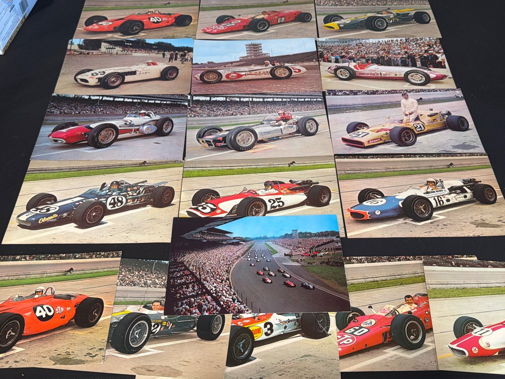 18 Indianapolis 500 Race Car Photographic Postcards
