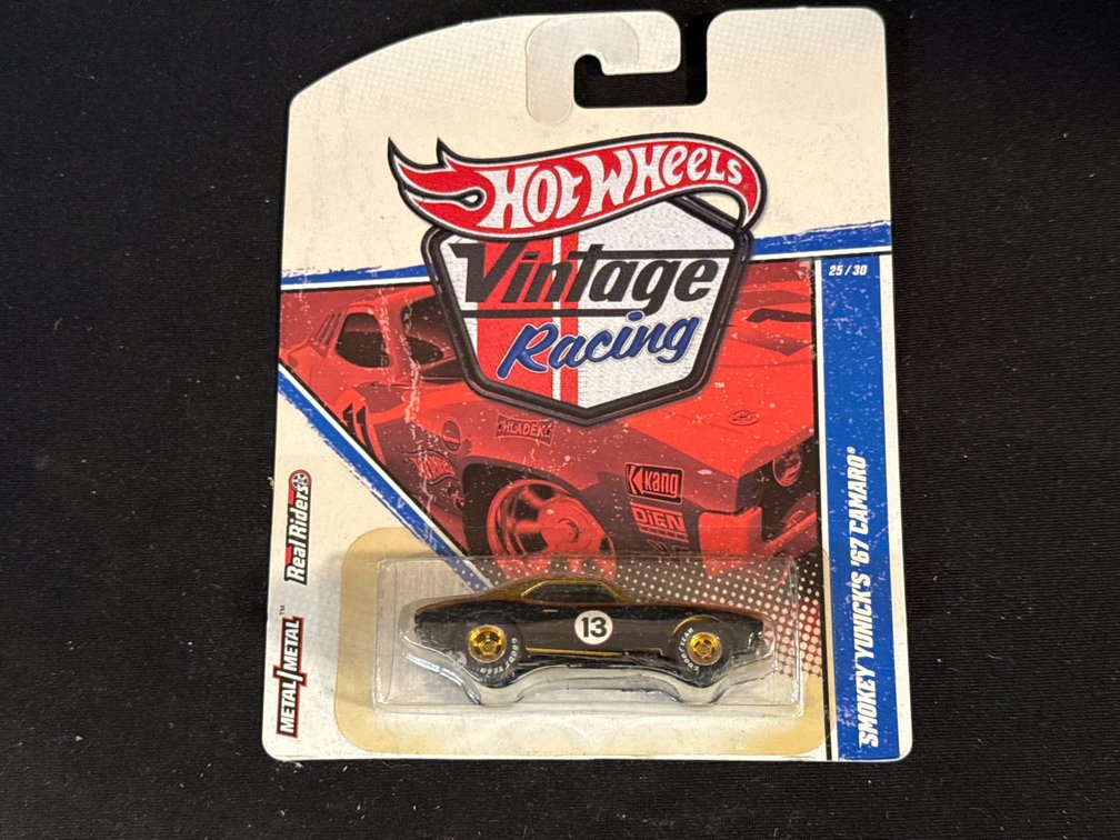 Hot Wheels Vintage Racing Smokey Yunick's '67 Camaro