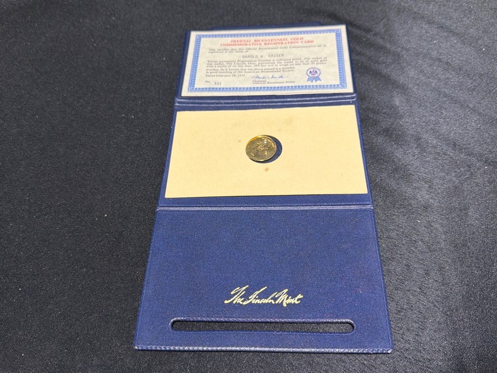The Lincoln Mint Official Bicentennial 24K Solid Gold Medal