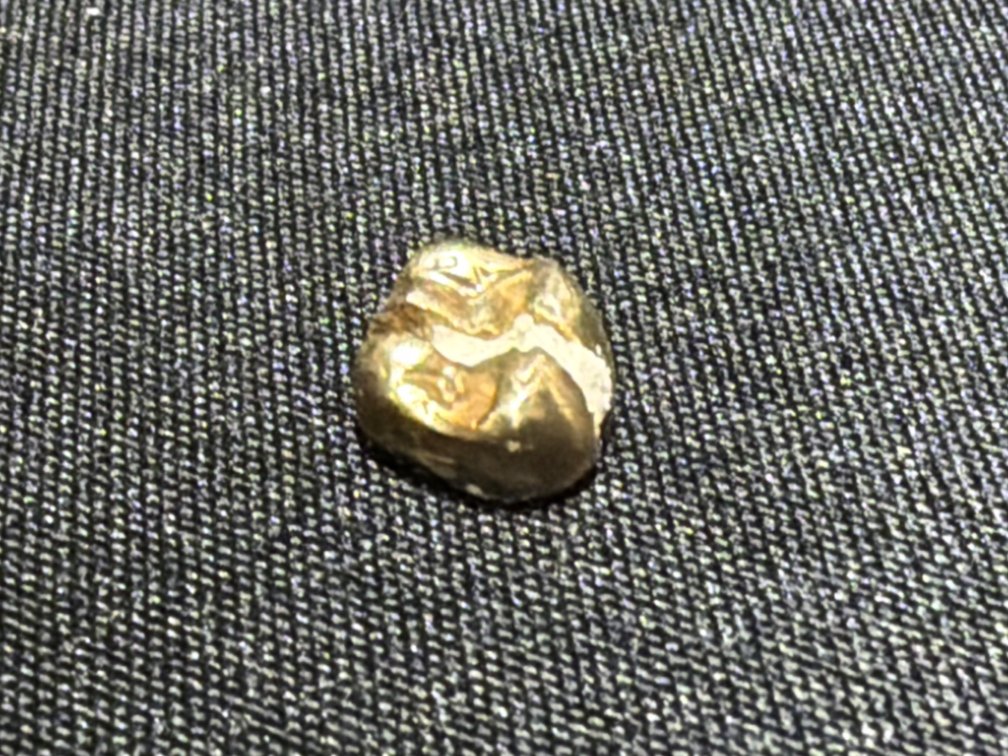 Gold Dental Molar Crown, 3.11 g