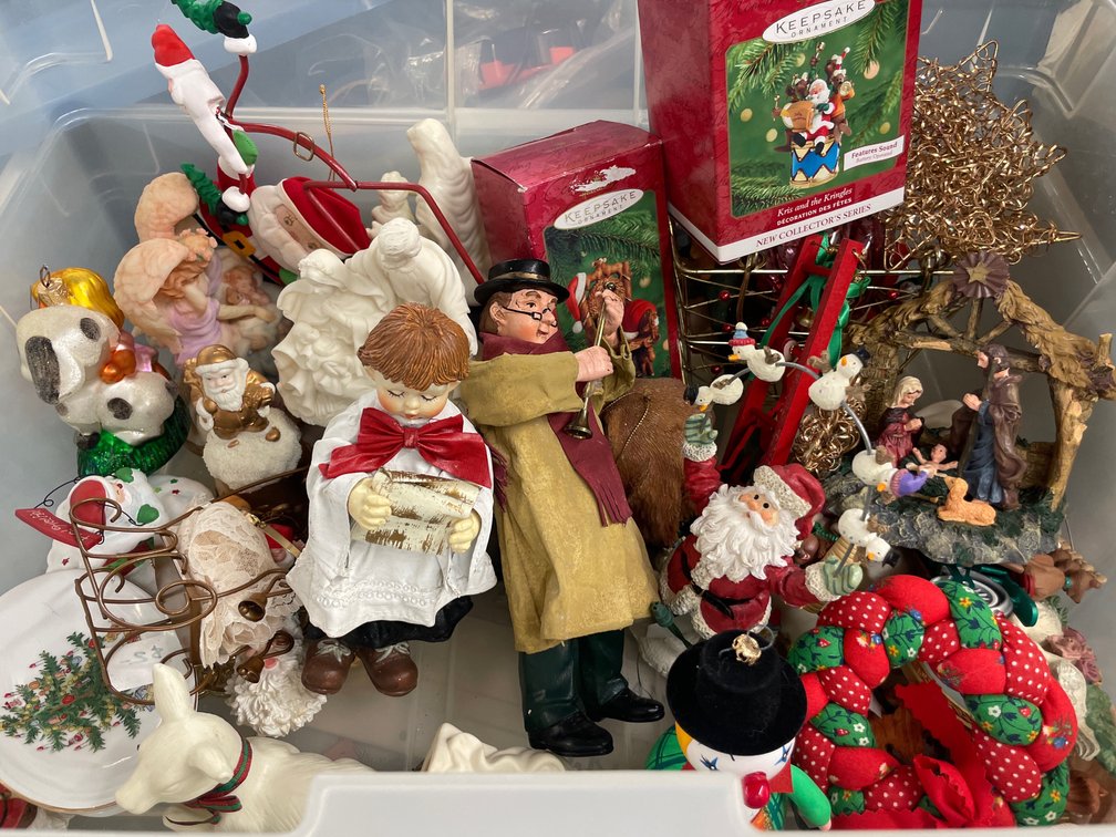 Christmas Ornaments, Holiday Figurines, and Decor