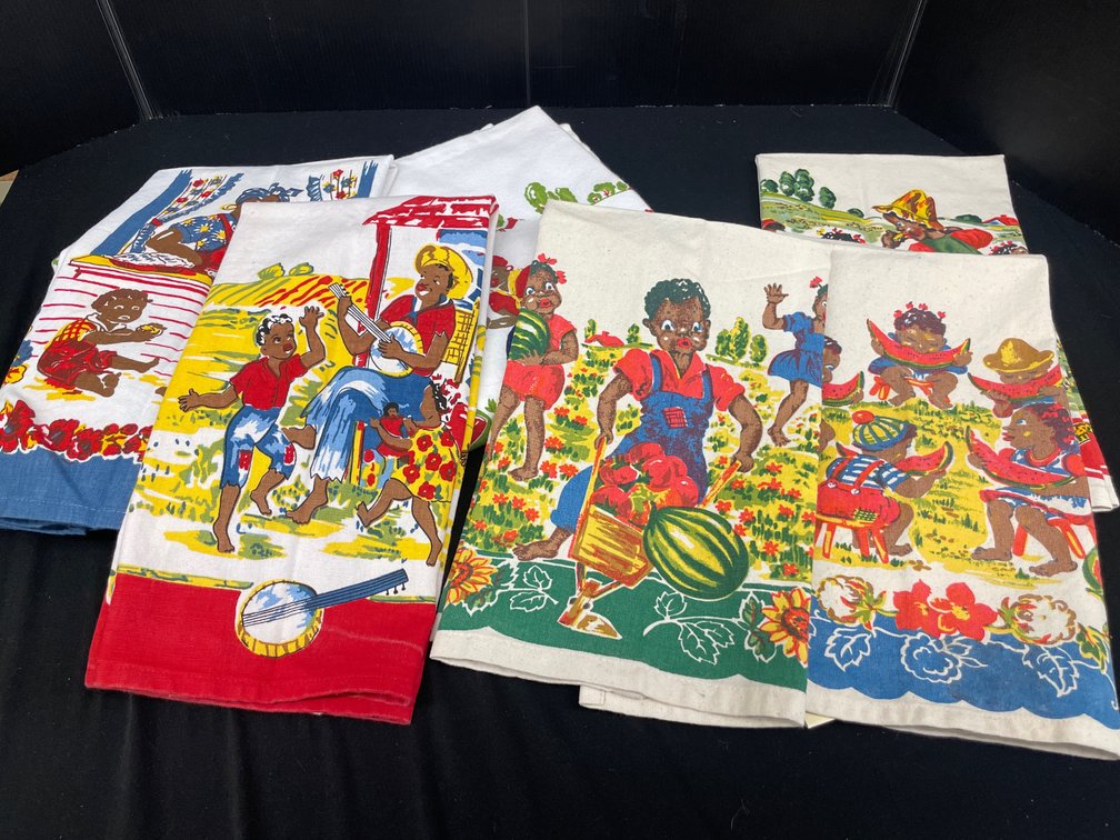 Printed Black Americana Kitchen Towels and Tablecloth
