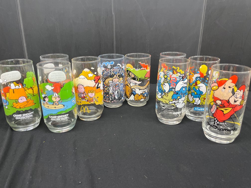 Clear Glass Character Drinking Glasses and Tumblers