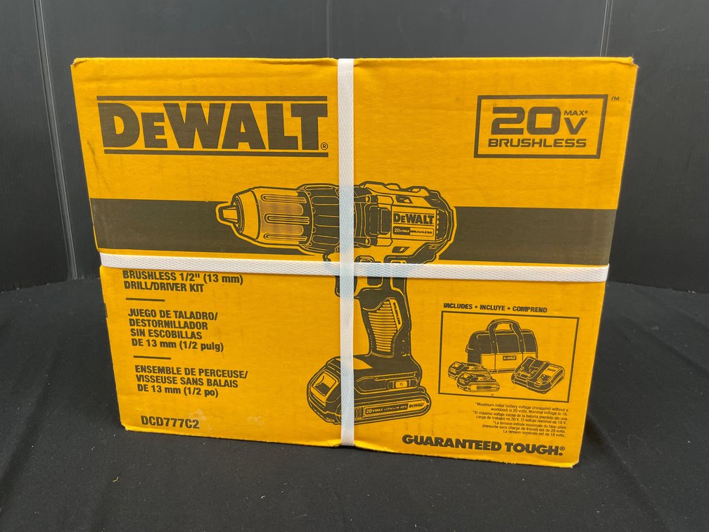 DEWALT DCD777C2 20V MAX Brushless 1/2-Inch Drill/Driver Kit