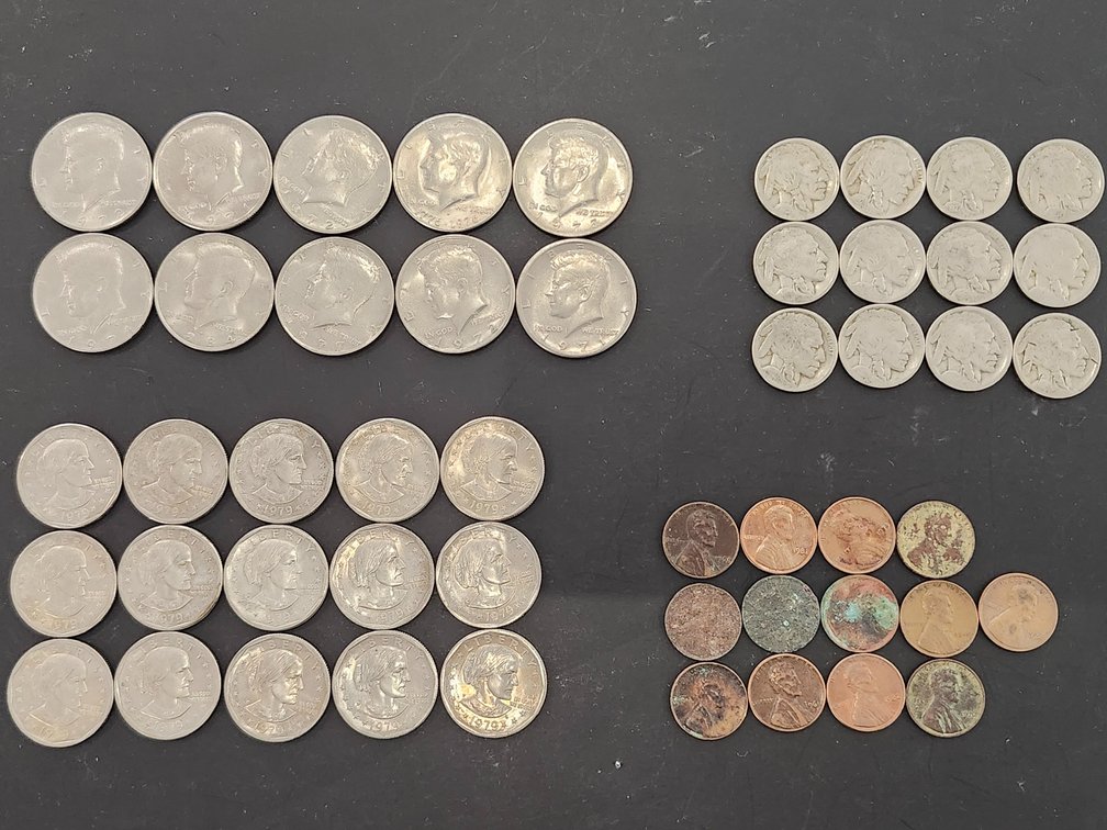 Kennedy Half Dollars, Susan B. Anthony Dollars, and US Coins