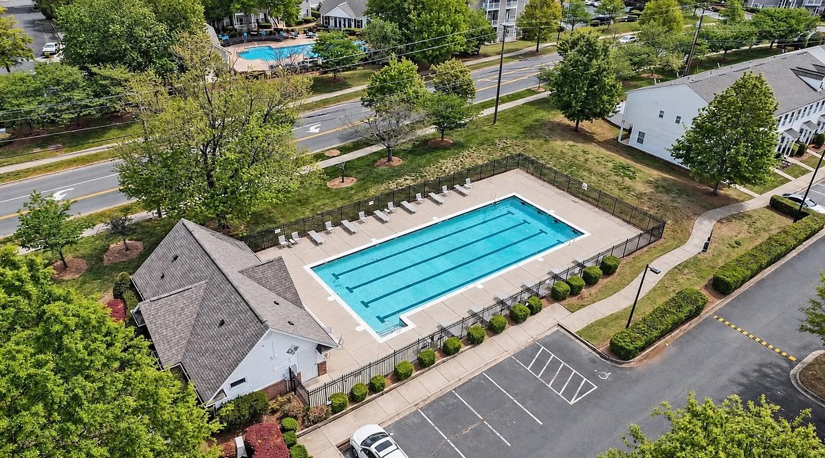 Townhome End-Unit in Charlotte, NC