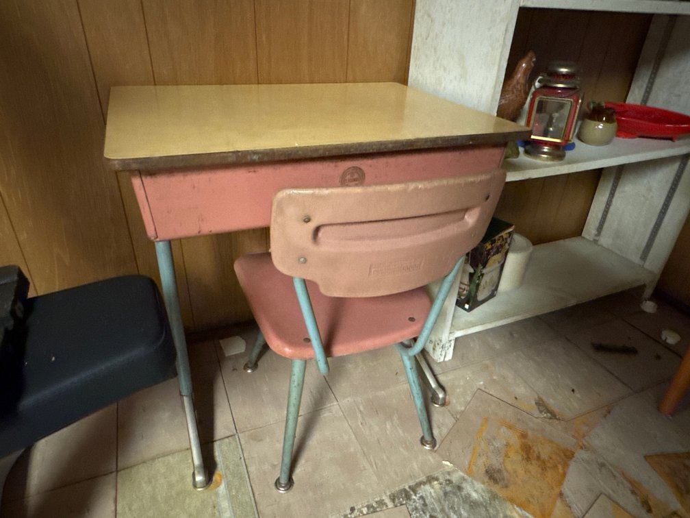American Seating Classmate Student Desk Set
