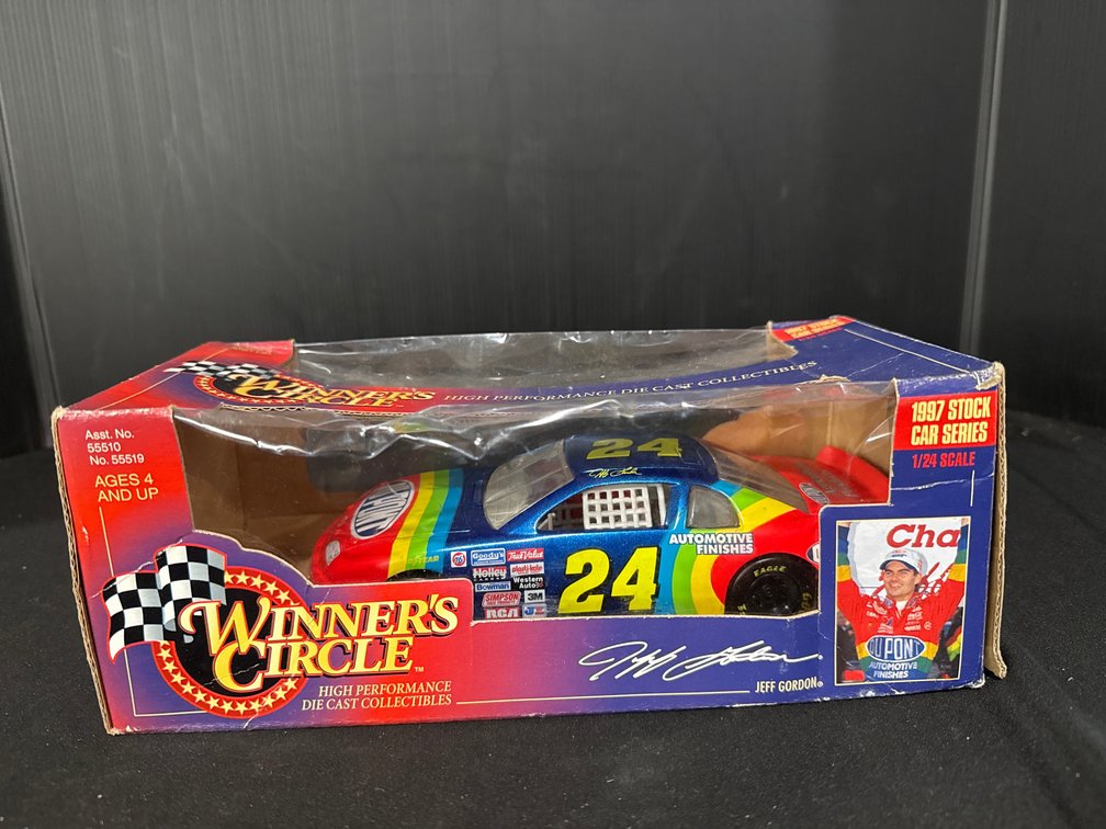Winner's Circle 1997 Jeff Gordon No. 24 1/24 Scale Die-Cast Car