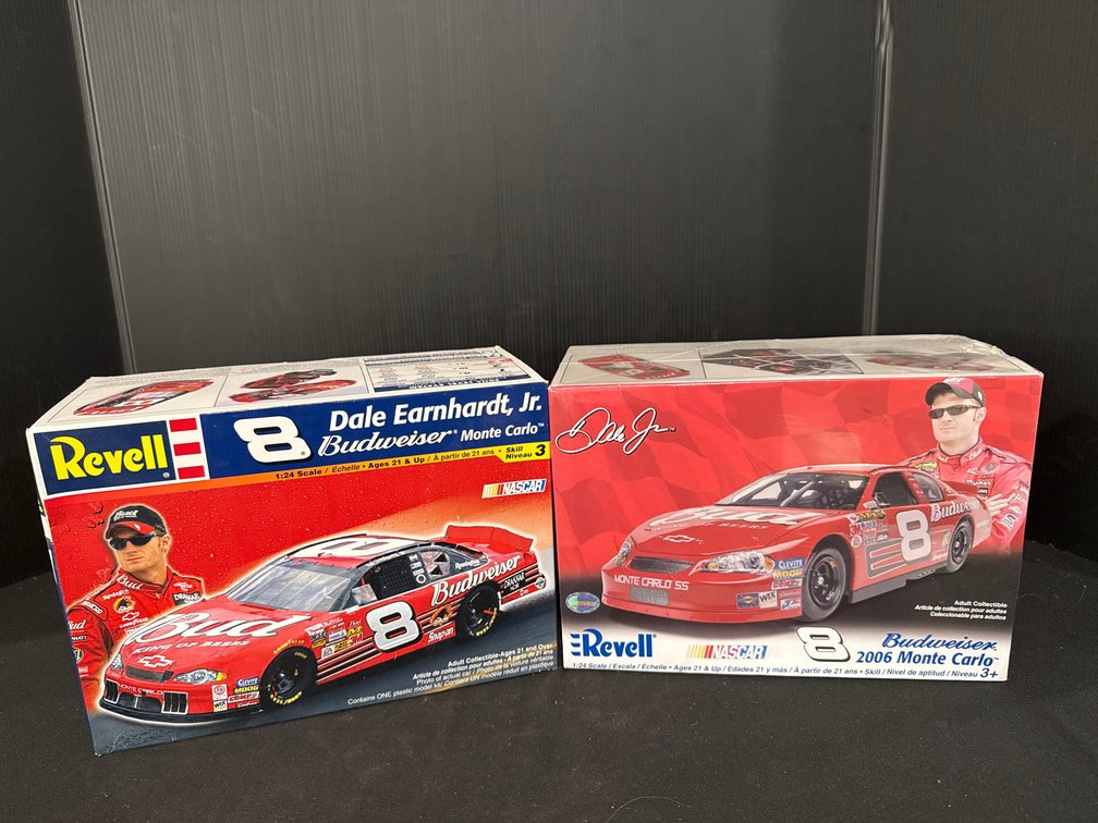 Revell Dale Earnhardt Jr. Budweiser Monte Carlo 1:24 Model Kits