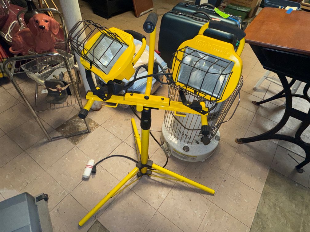 Workforce Dual-Head Halogen Work Light with Tripod Stand