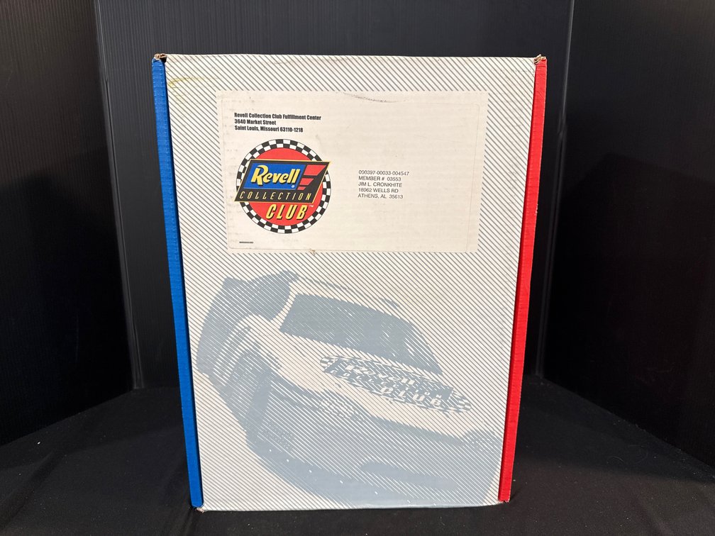 Revell Collection Club 1997 Inaugural Club Car Box and Cap