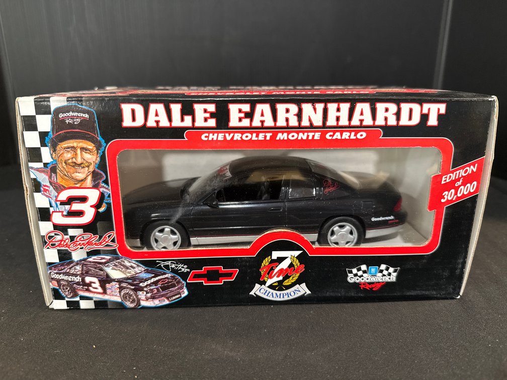 Sports Image Dale Earnhardt Chevrolet Monte Carlo 1:25 Promo Car