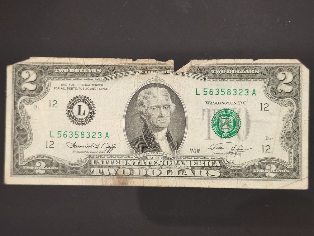 Series 1976 US Two Dollar Federal Reserve Note