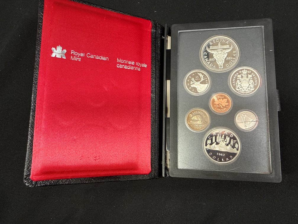 Royal Canadian Mint 1982 Seven-Coin Presentation Set