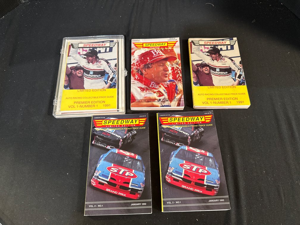Speedway Auto Racing Collectible Pocket Price Guides